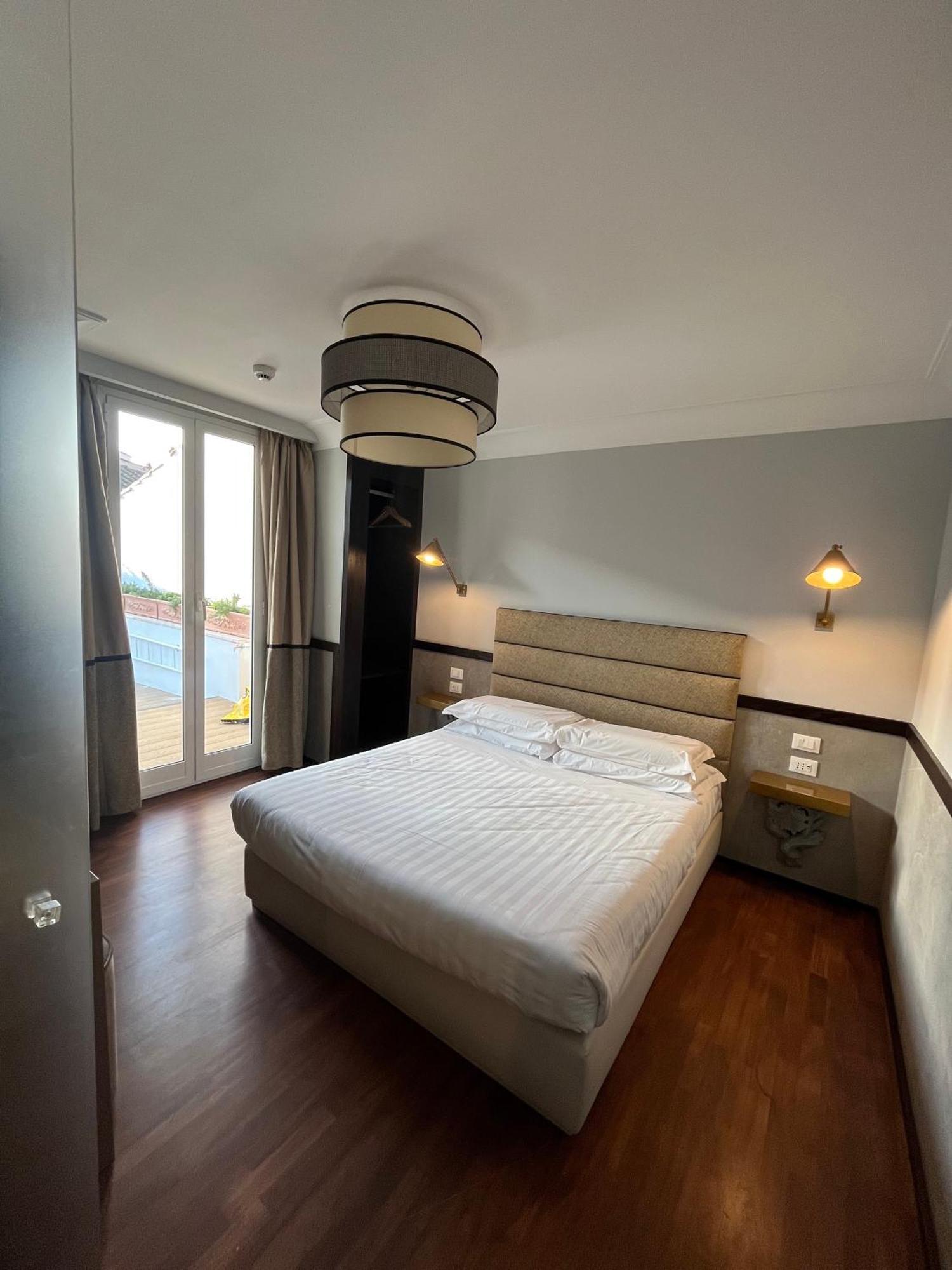 Pensión Relais Luxury Corso 2*