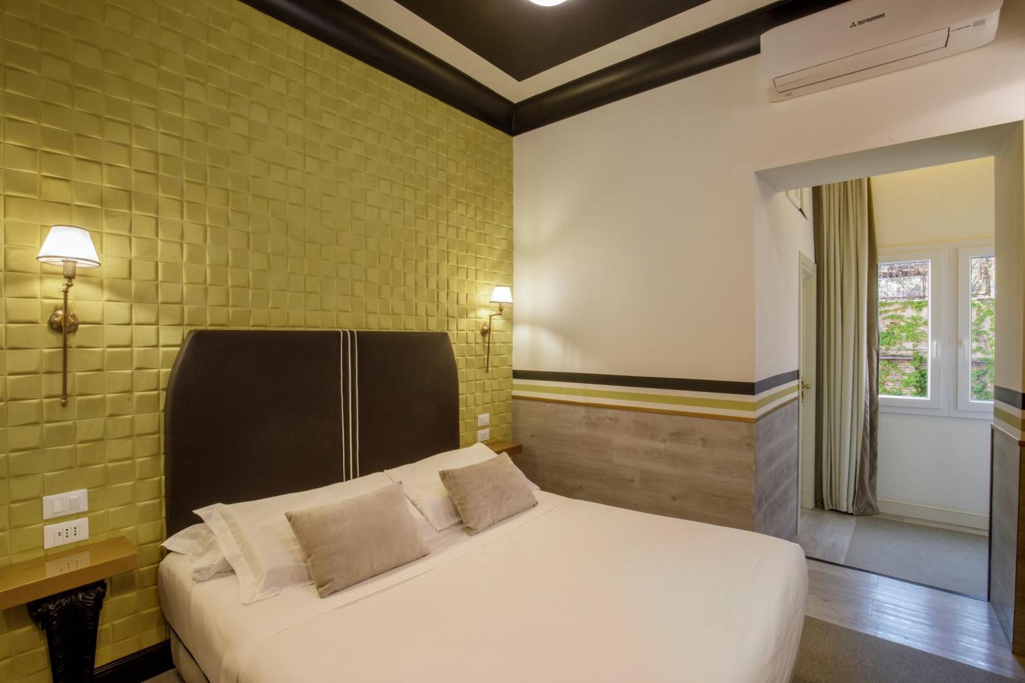 Relais Luxury Corso Maison d'hôtes 2*