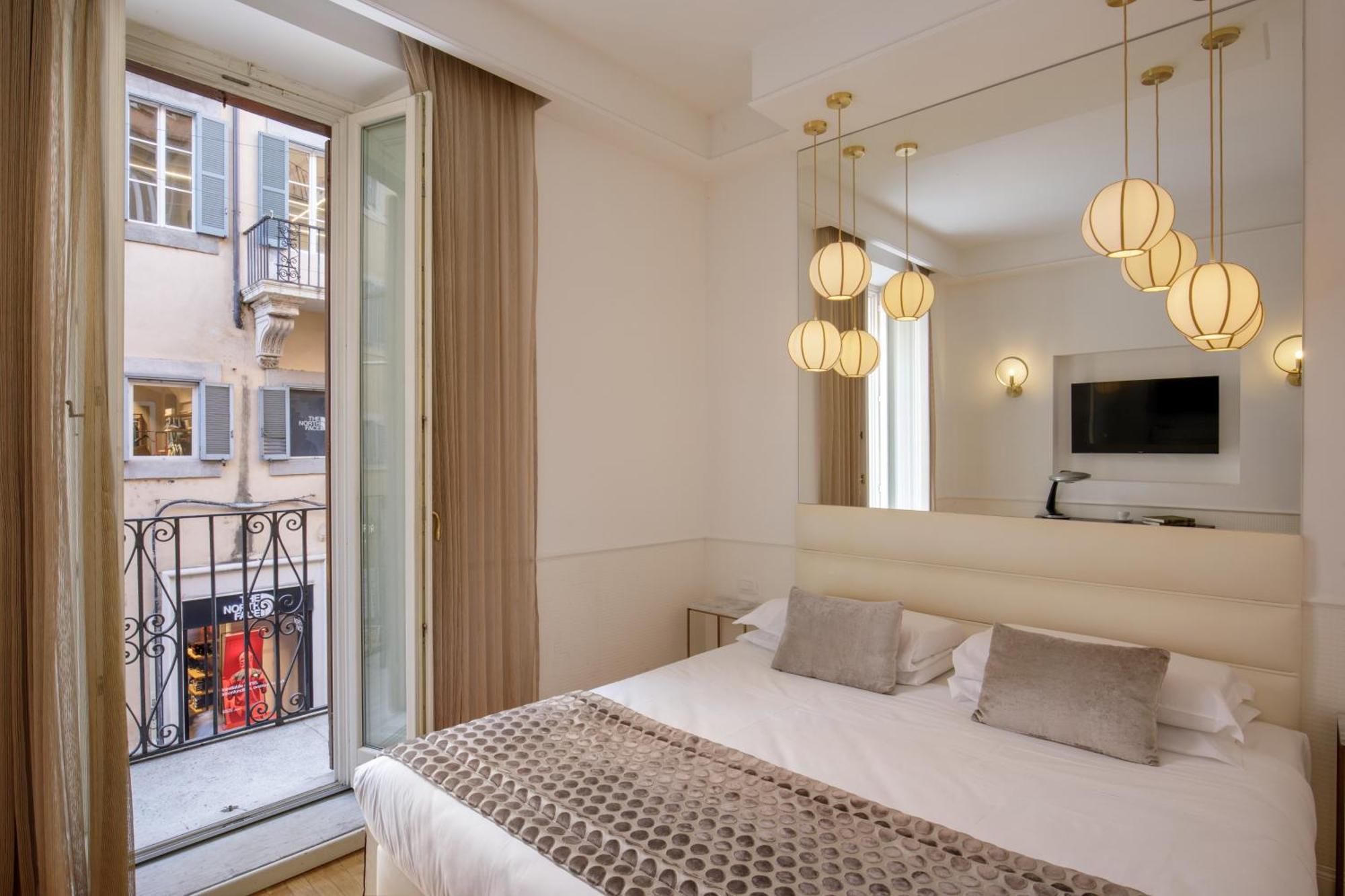 Relais Luxury Corso Maison d'hôtes 2*